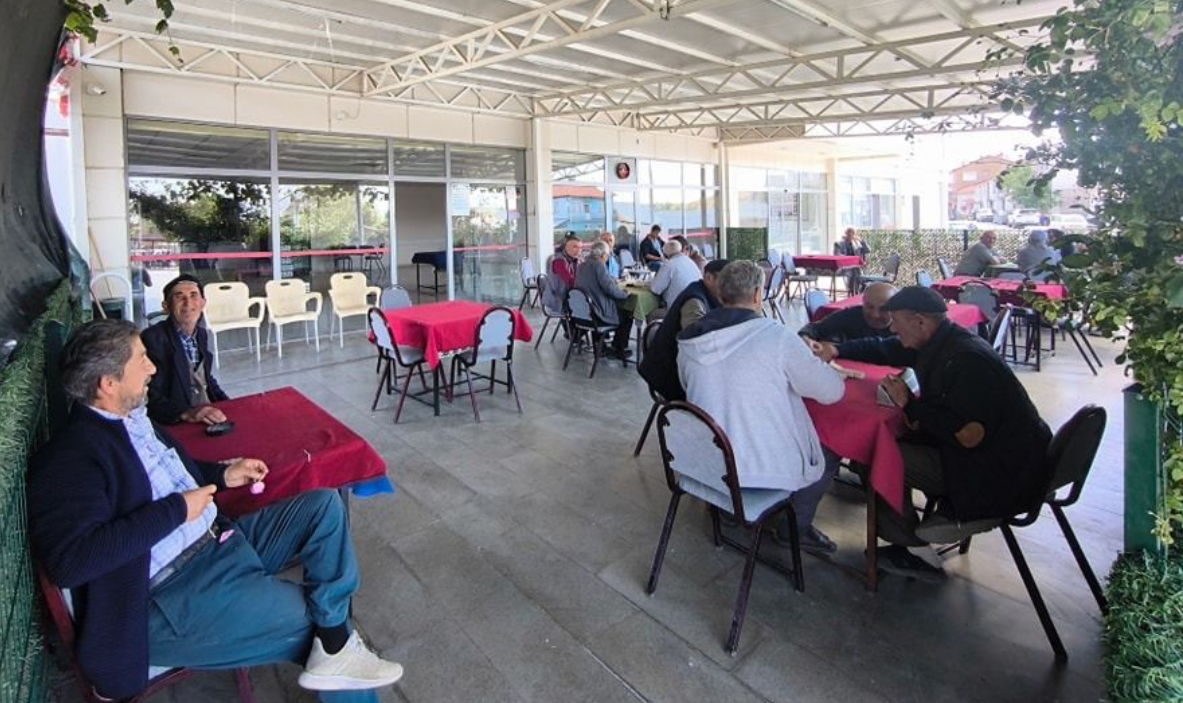 Çarıksaraylar’da millet kıraathanesi hizmete açıldı: Çay 3 lira