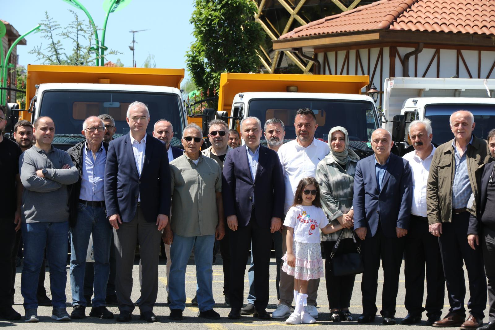 Rize Belediyesi 24 yeni makine ve aracı daha bünyesine kattı