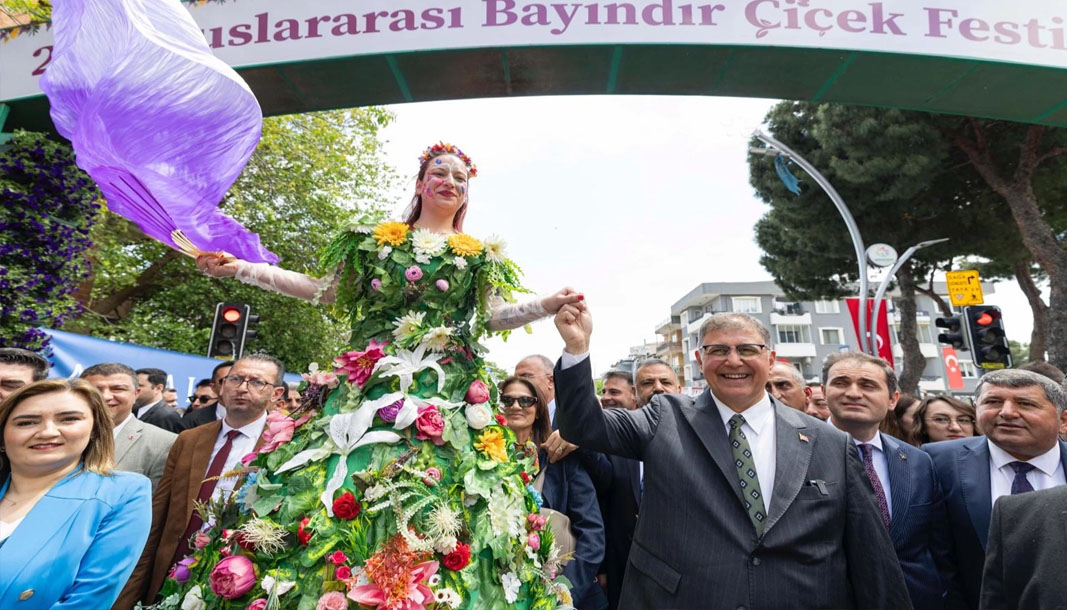 Uluslararası Bayındır Çiçek Festivali'ne start verildi