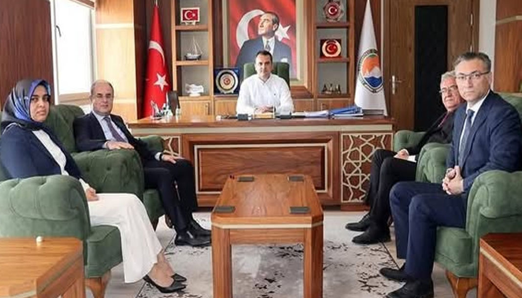 Finike Vergi Dairesi hizmete girdi