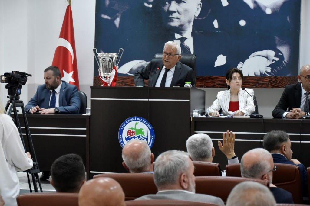 Kdz. Ereğli Belediye Meclisi Özgür Özel saldırısını kınadı