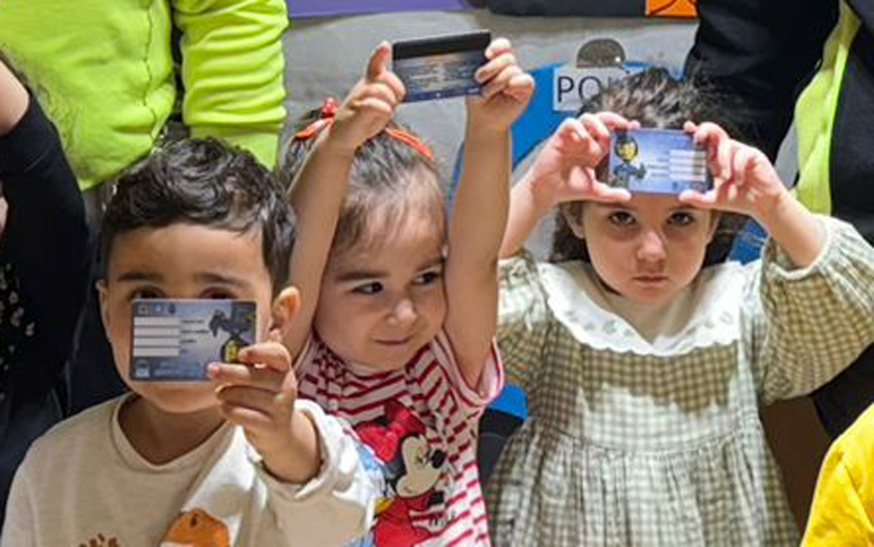 Trafik Haftasında öğrencilere trafik kuralları anlatılıyor