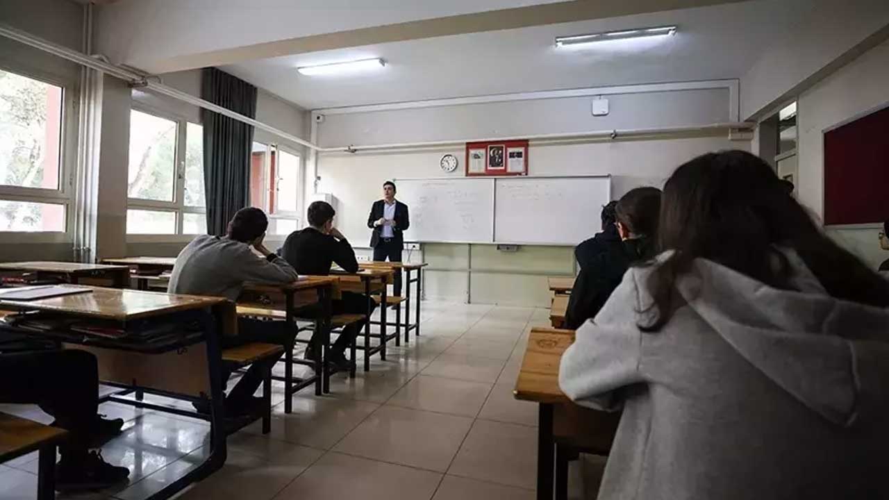 15 bin sözleşmeli öğretmen atamasında sözlü sınava hak kazanan adaylar açıklandı