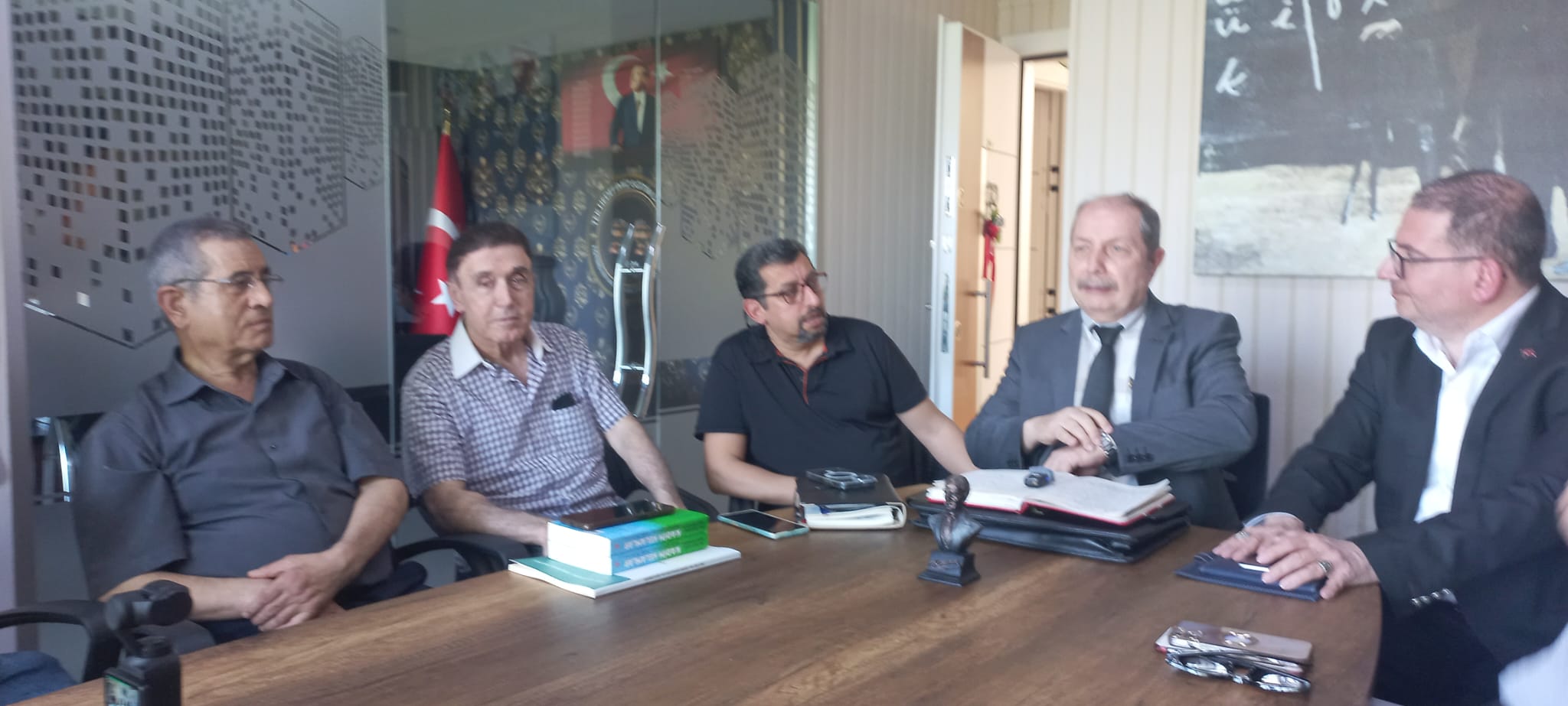 “Bir Sevdadır Ülkü” Belgeseli Tek Hedefimiz Eğitim Derneği’nde tanıtıldı