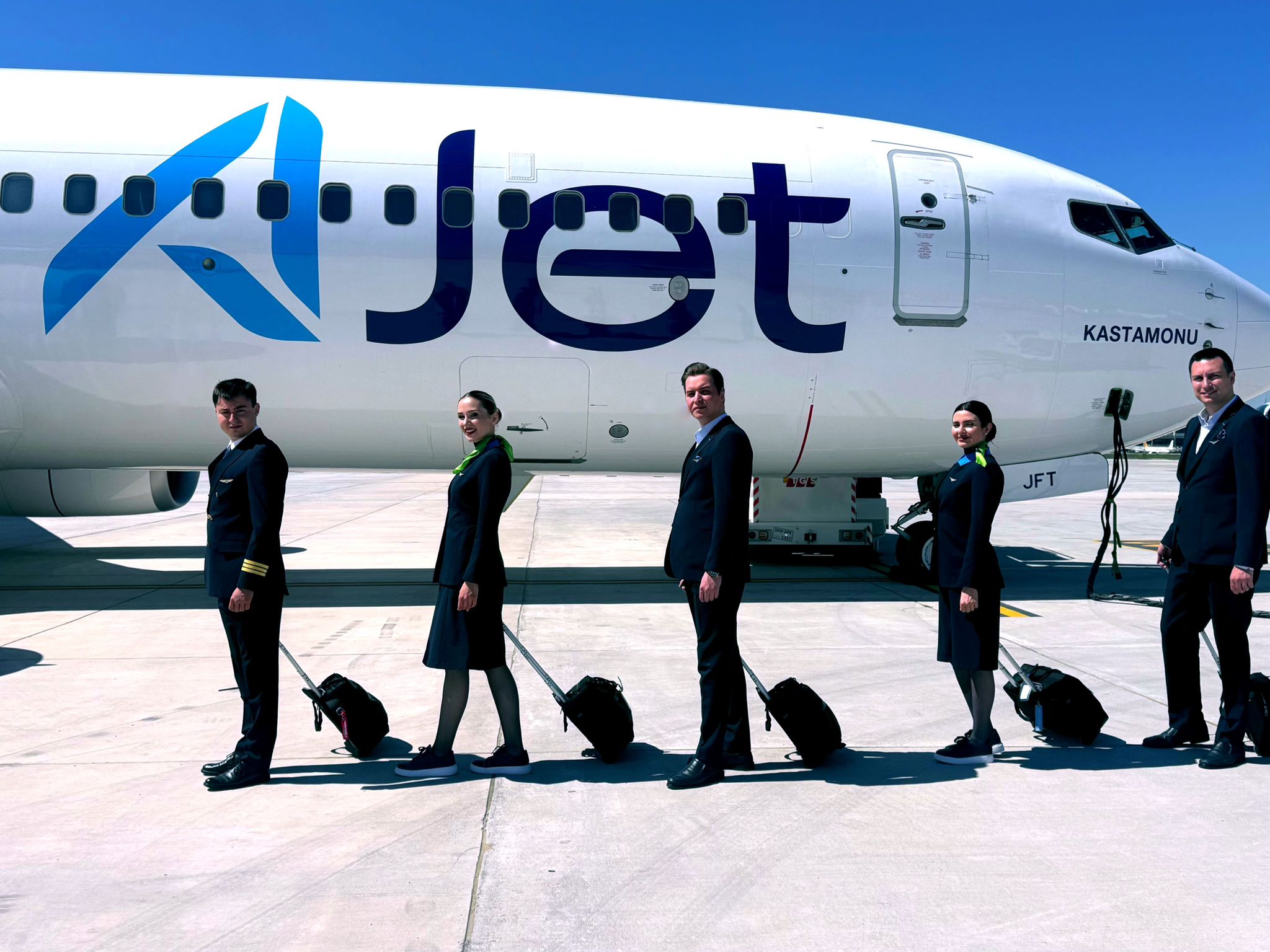 AJet’ten gençlere 19 Mayıs sürprizi: Biletlerde yüzde 40 indirim