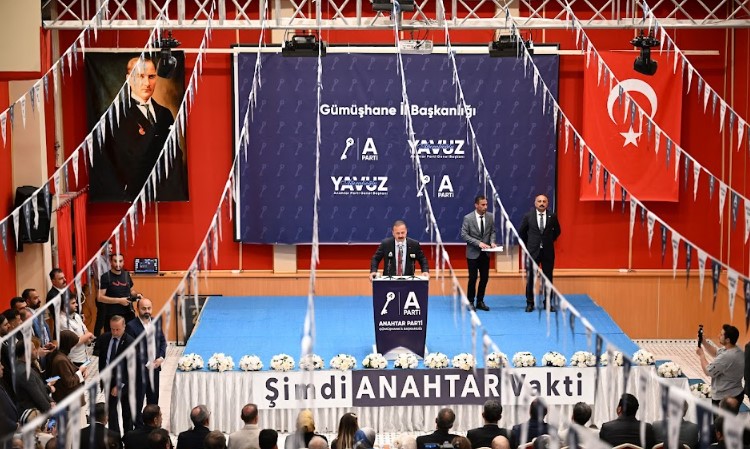 Ağıralioğlu Gümüşhane'de: MHP ve AK Parti kurdurdu bizim partimizi