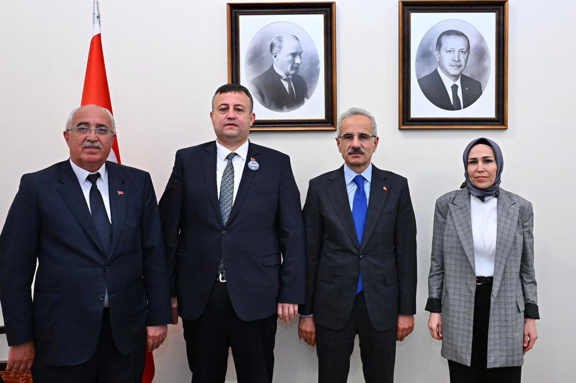 AK Parti Beypazarı İlçe Başkanı Etili'den Bakan Uraloğlu'na ziyaret