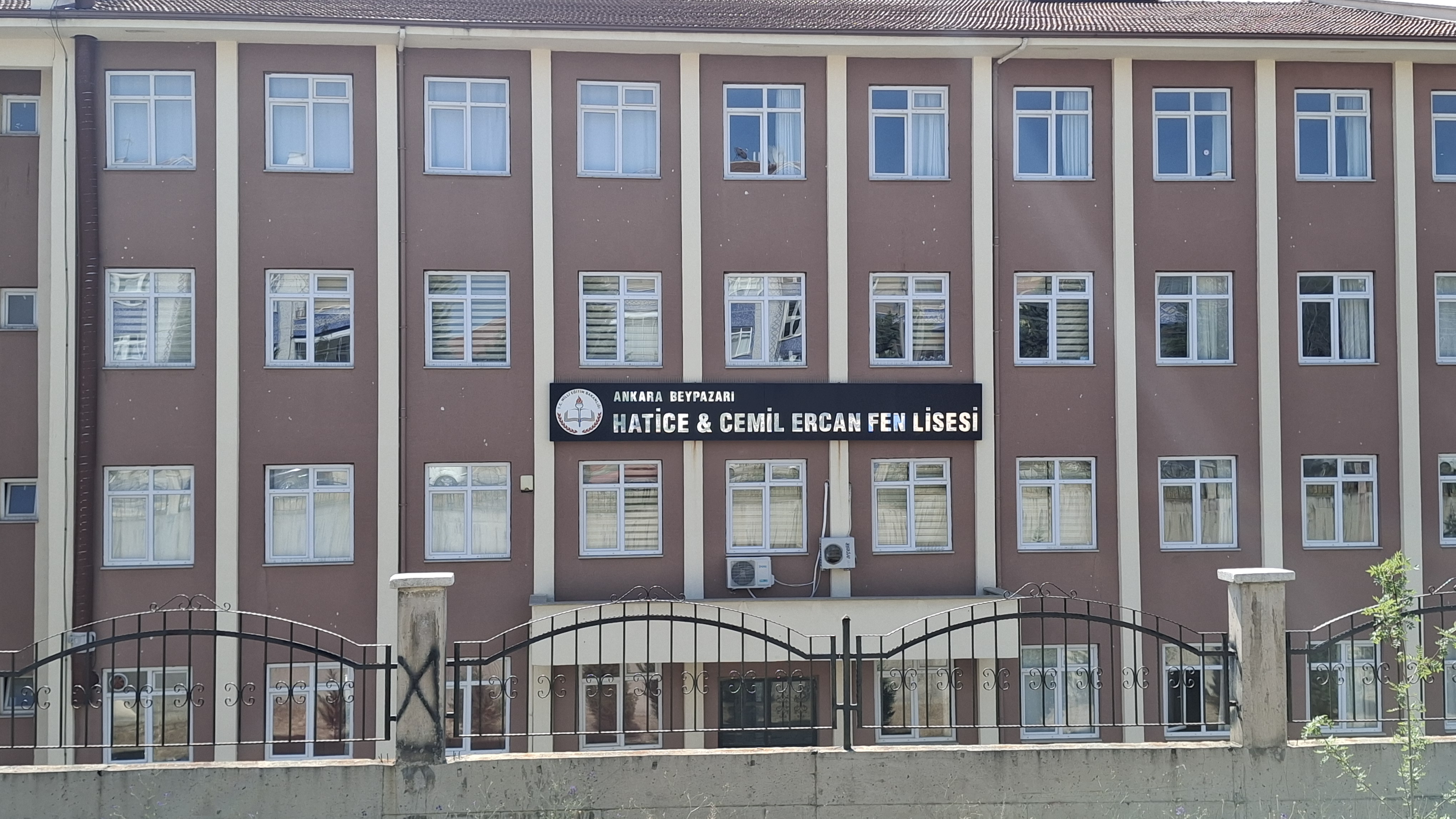 Beypazarı'nda ve Güdül'de LGS başladı