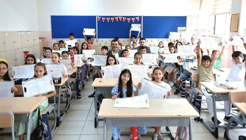 Denizli'de 'büyük' karne coşkusu