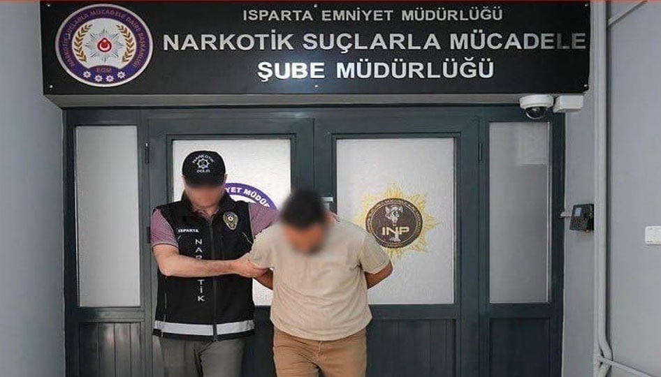 Zehir taciri Isparta polisinden kaçamadı