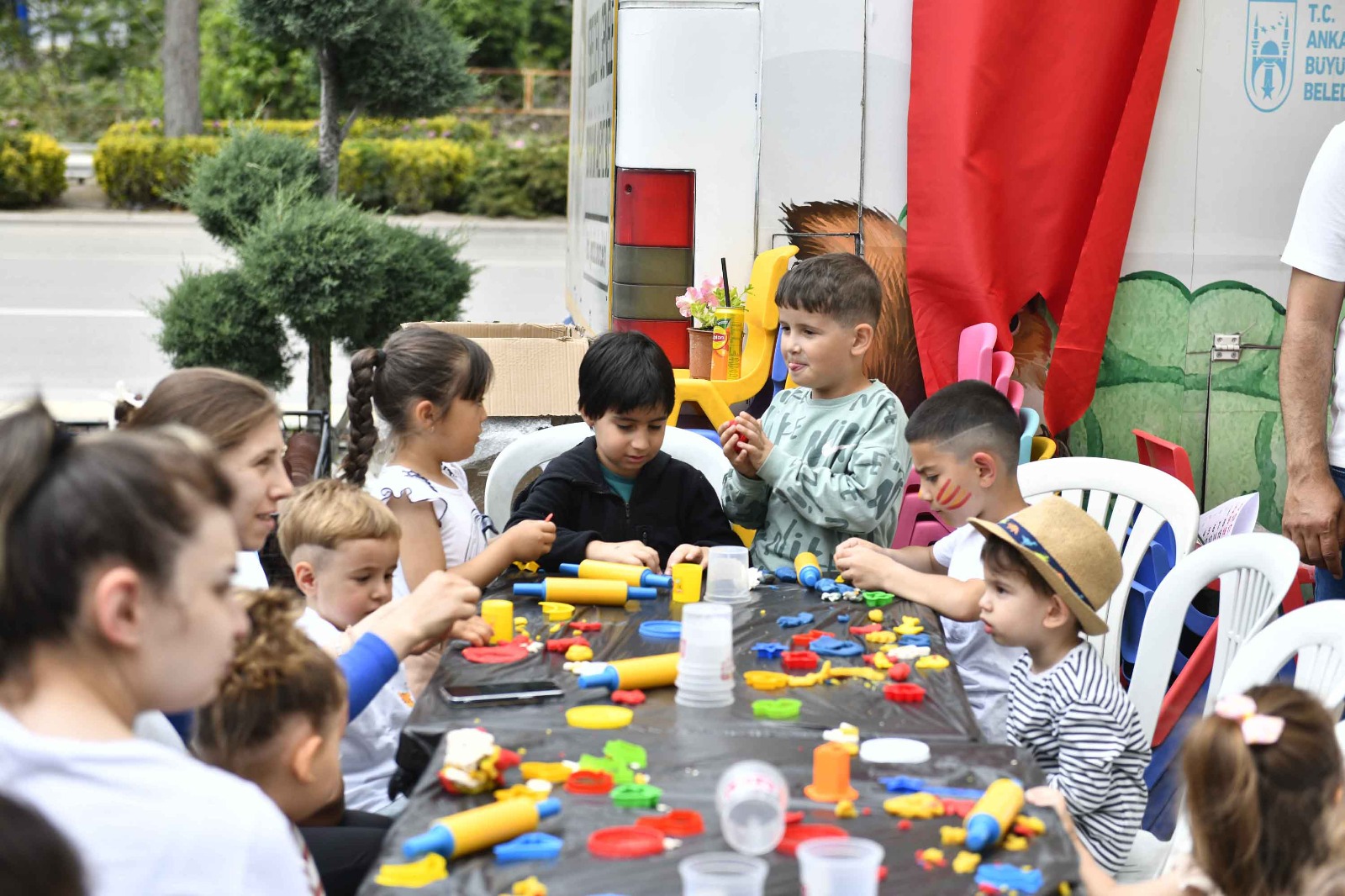 Beypazarı Bahar Şenliği'nde kadın emeği ve çocukların neşesi buluştu