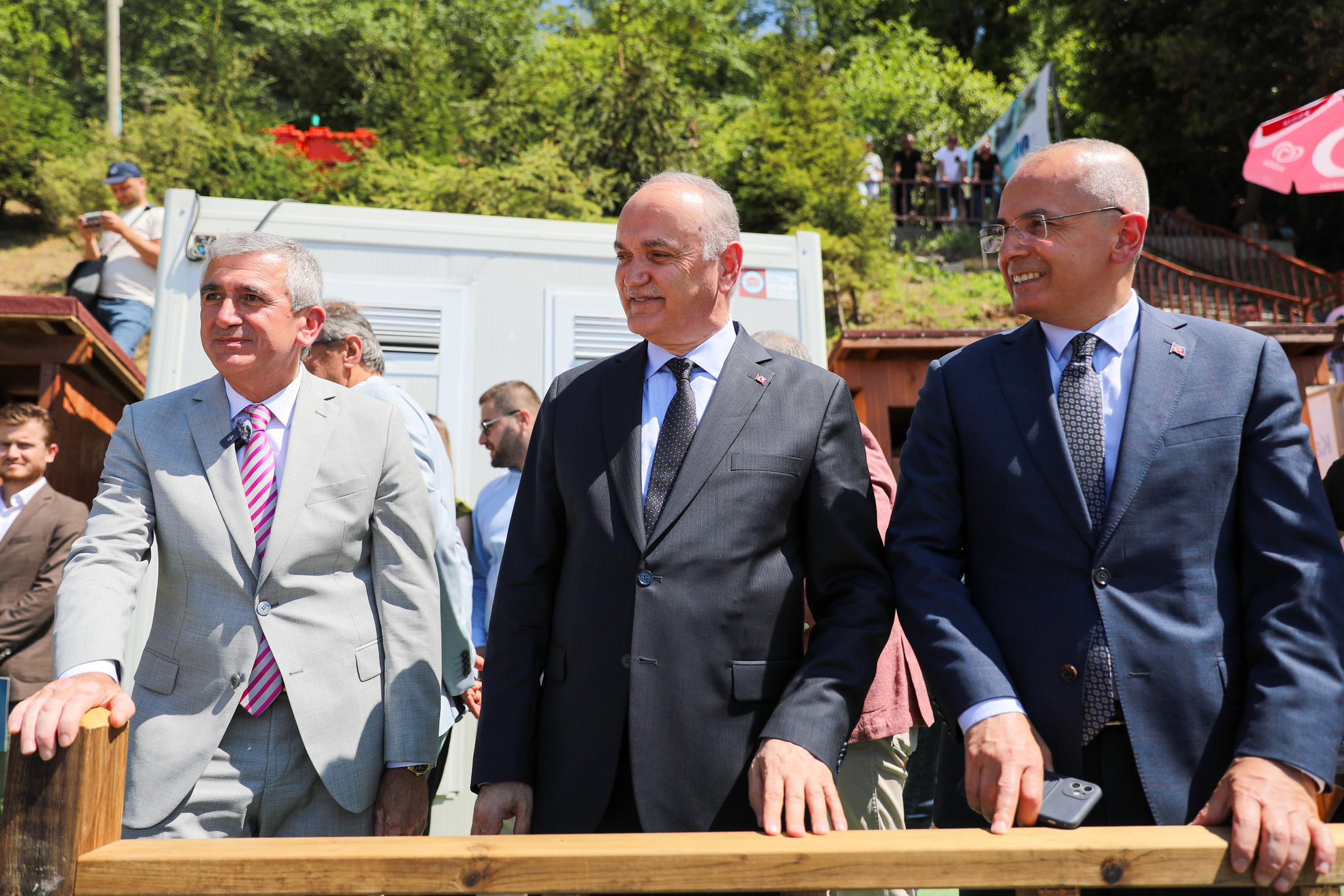 Akçakoca Ceneviz Kale Plajı'na Mavi Bayrak çekildi