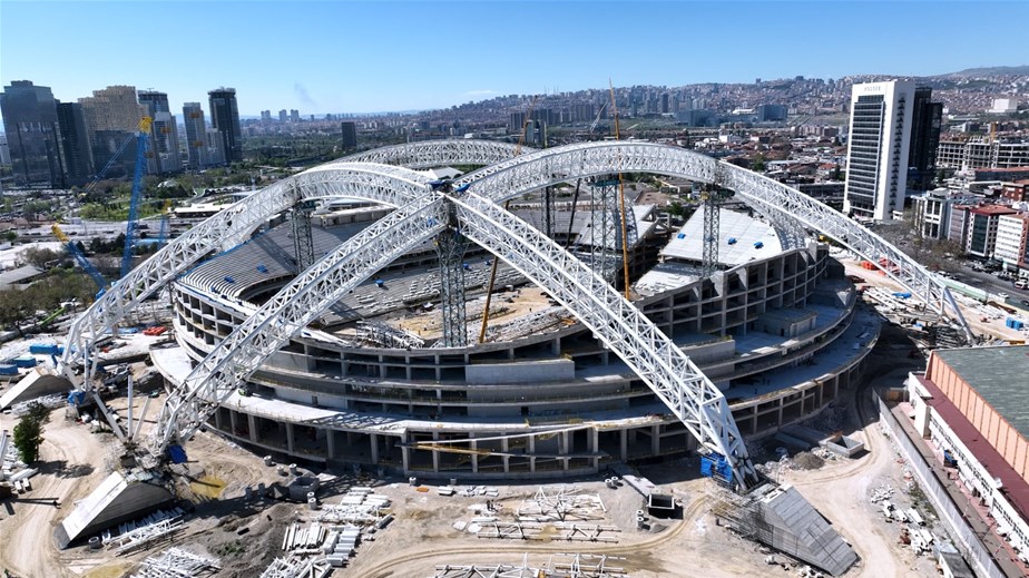 Başkentin yeni stadyumu hızla yükseliyor