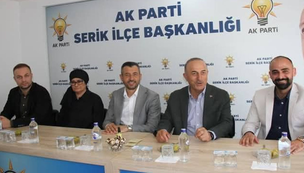 AK Parti, Antalya'da bayramlaşma töreni düzenlendi