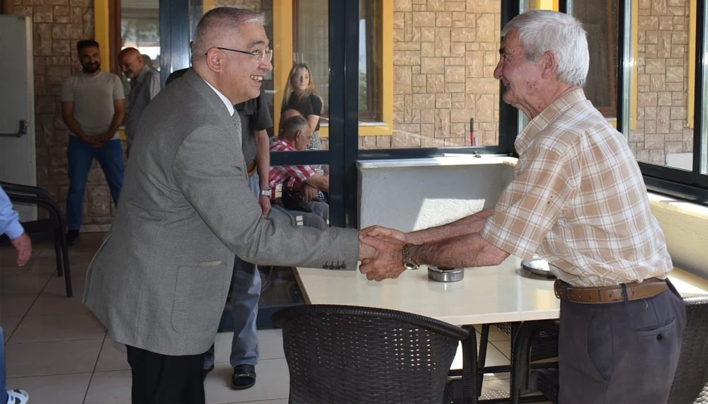 Bursa'da huzurevine erken Babalar Günü ziyareti