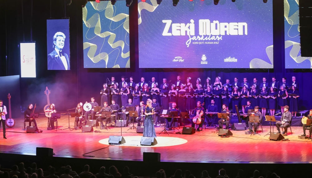 “Zeki Müren Şarkıları” konseri yoğun ilgi gördü