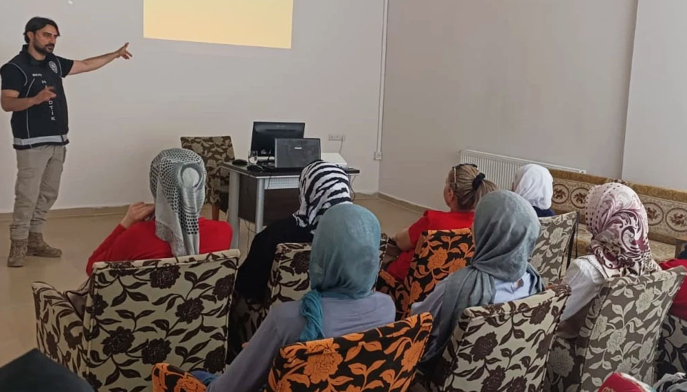 Vefa Konağı’ndaki kadınlara madde bağımlılığı anlatıldı