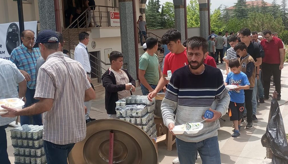 Türk Eğitim-Sen'den vefa örneği: Vefat eden öğretmenler için mevlid düzenlendi