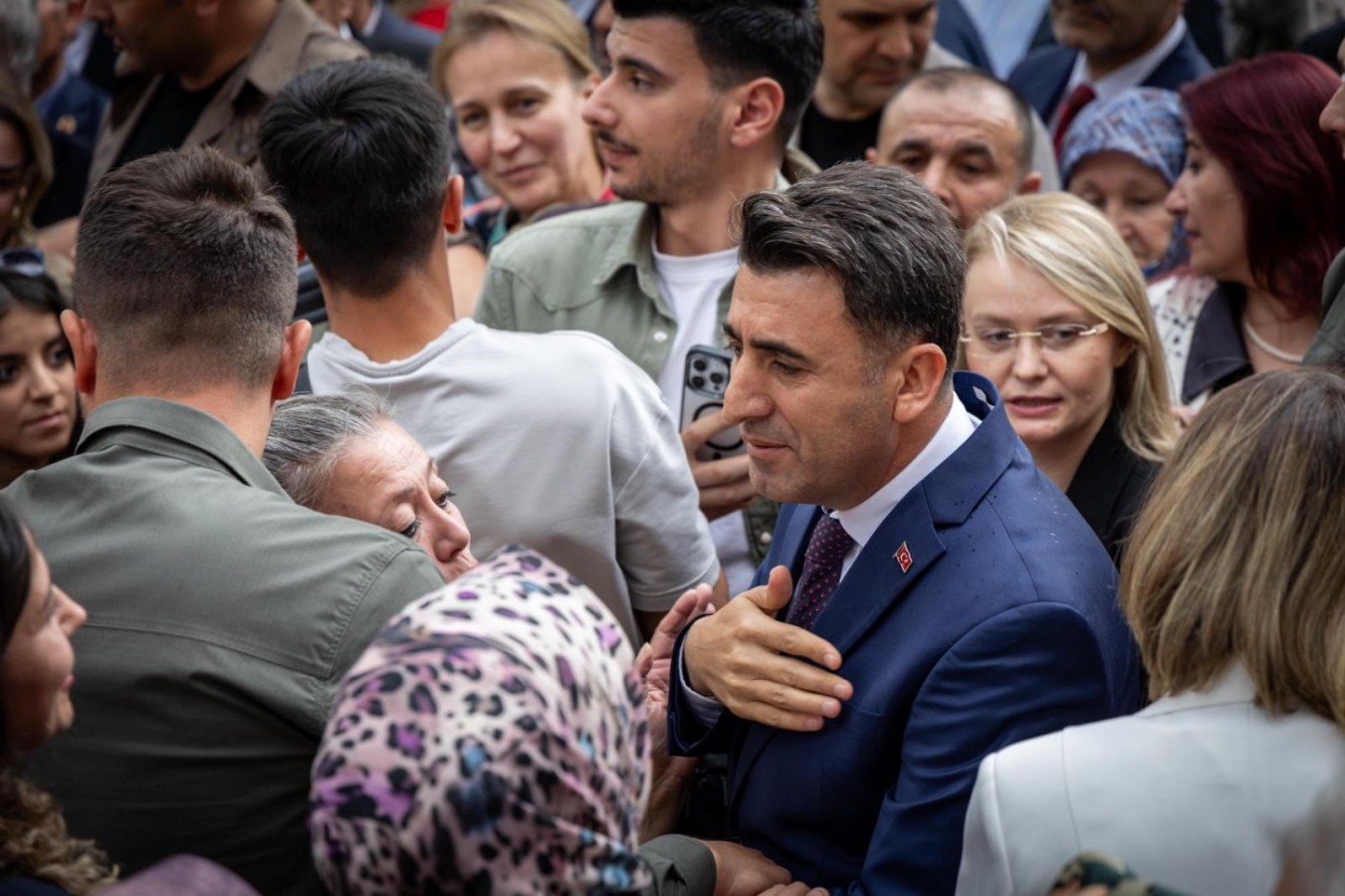 Bilecik halkı Vali Aygöl’e tek yürek oldu