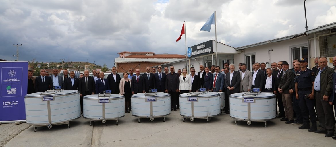 Çorum Mecitözü’nde üreticiye süt soğutma tankı ve ekipman desteği
