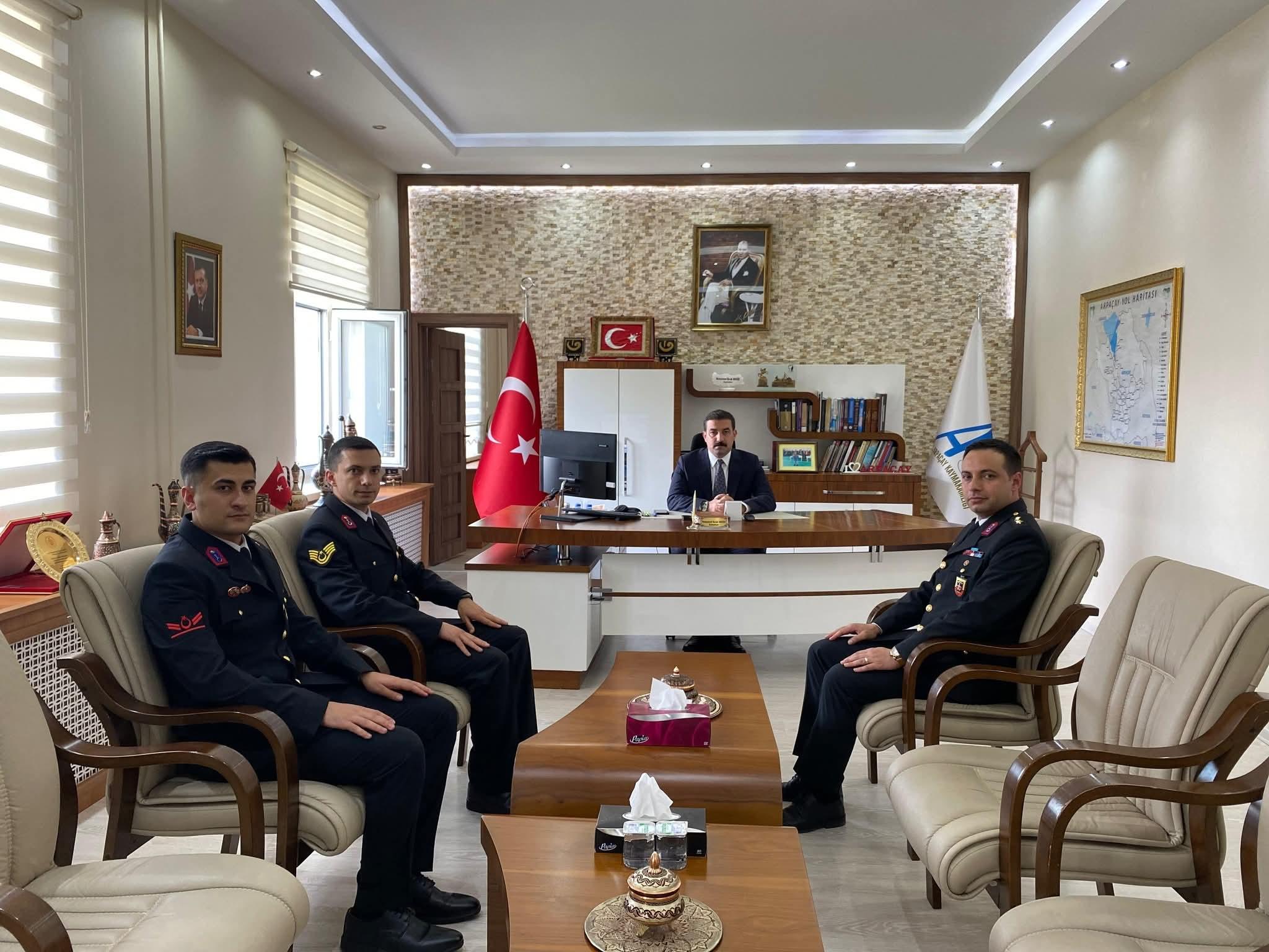 Arpaçay Kaymakamı Akköz, Jandarma Teşkilatının 186. kuruluş yıldönümünü kutladı