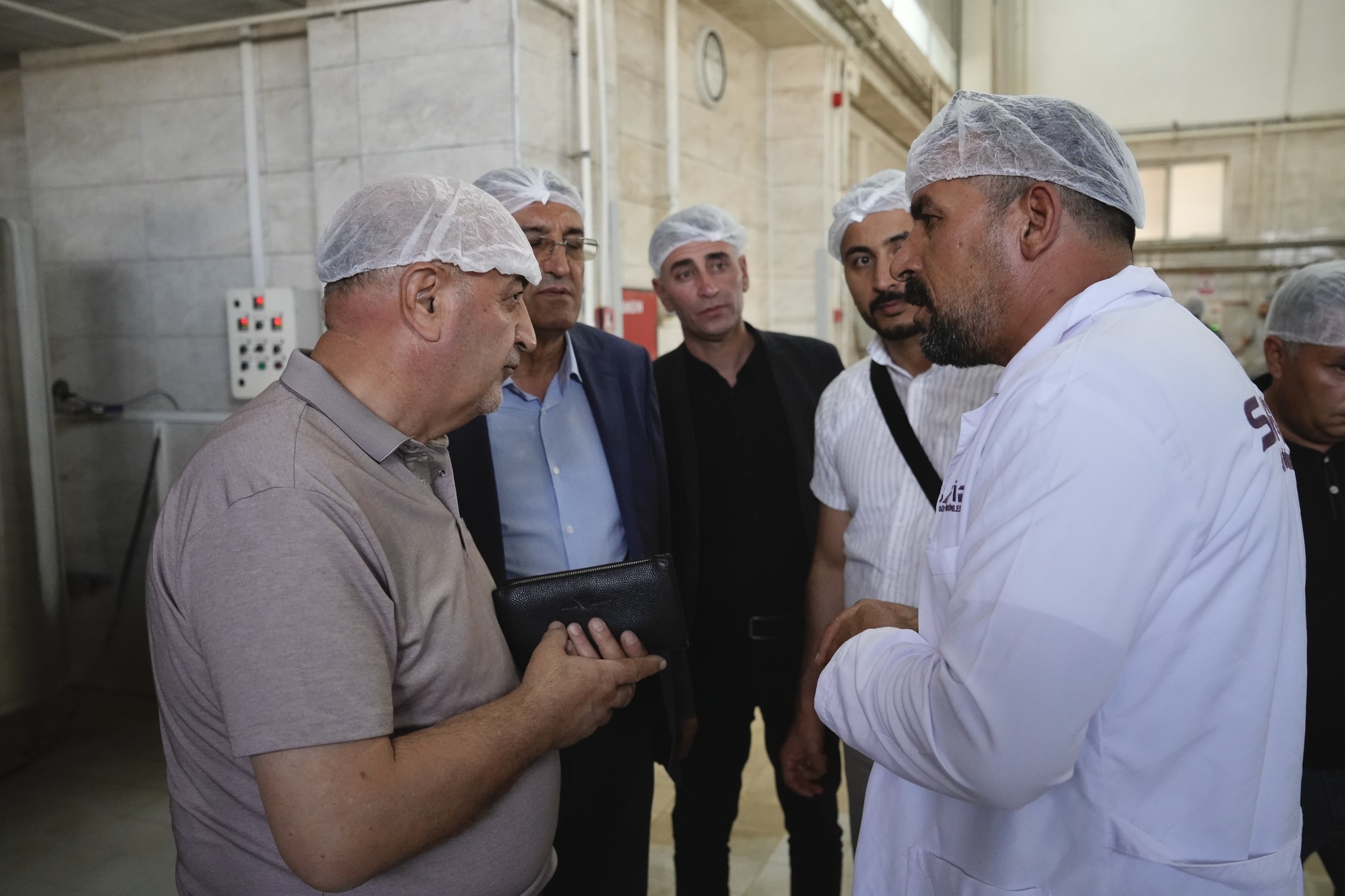 Azerbaycanlı iş insanlarından Kars'a çıkarma