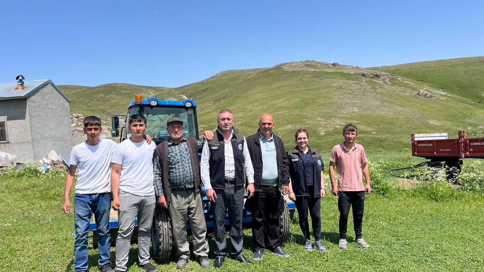 Kars'ta köylerde bayram bereketi: Ziraat Odası Başkanı'ndan anlamlı ziyaretler