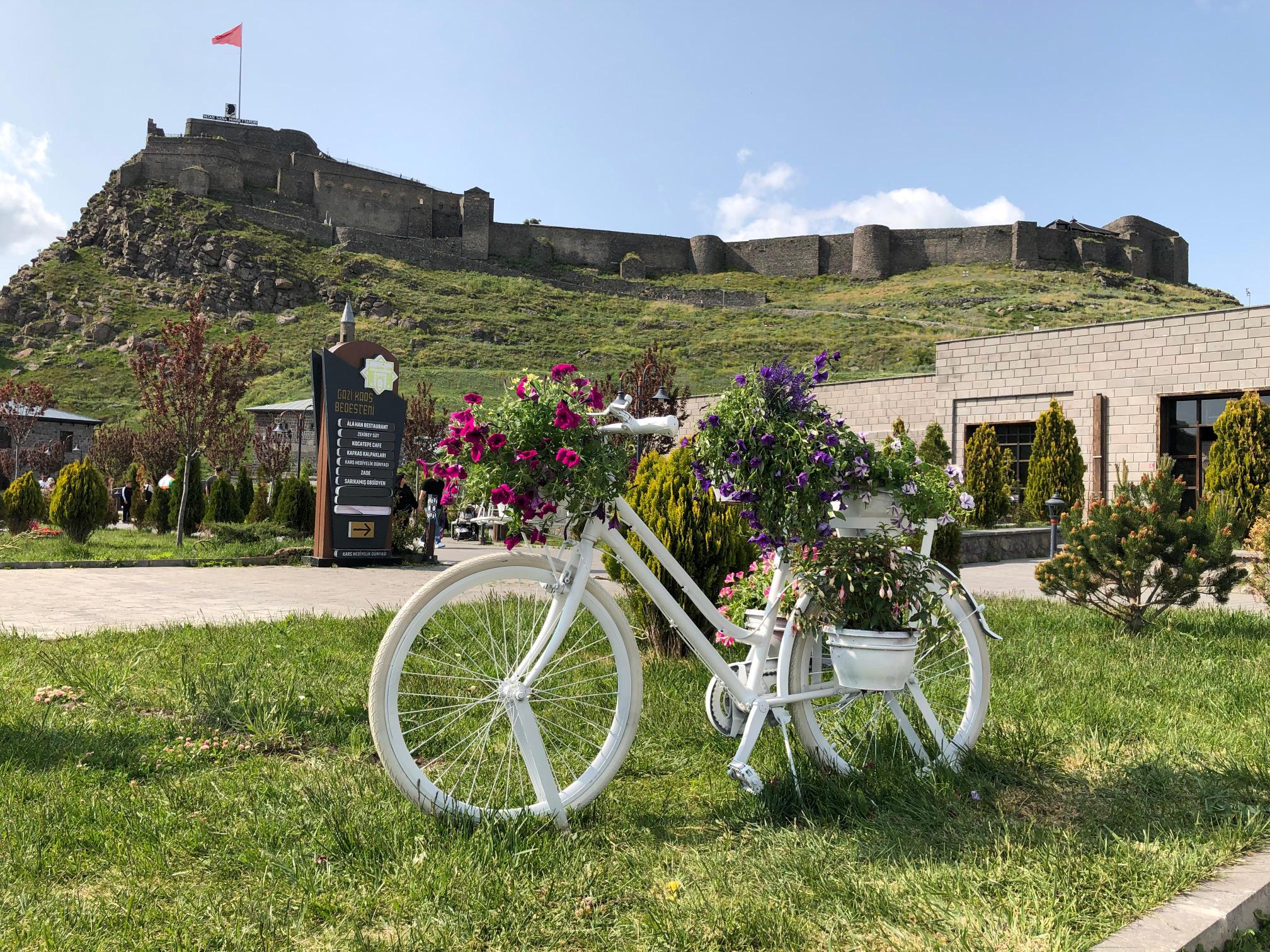 Kars Bedesten Bölgesi yenileniyor