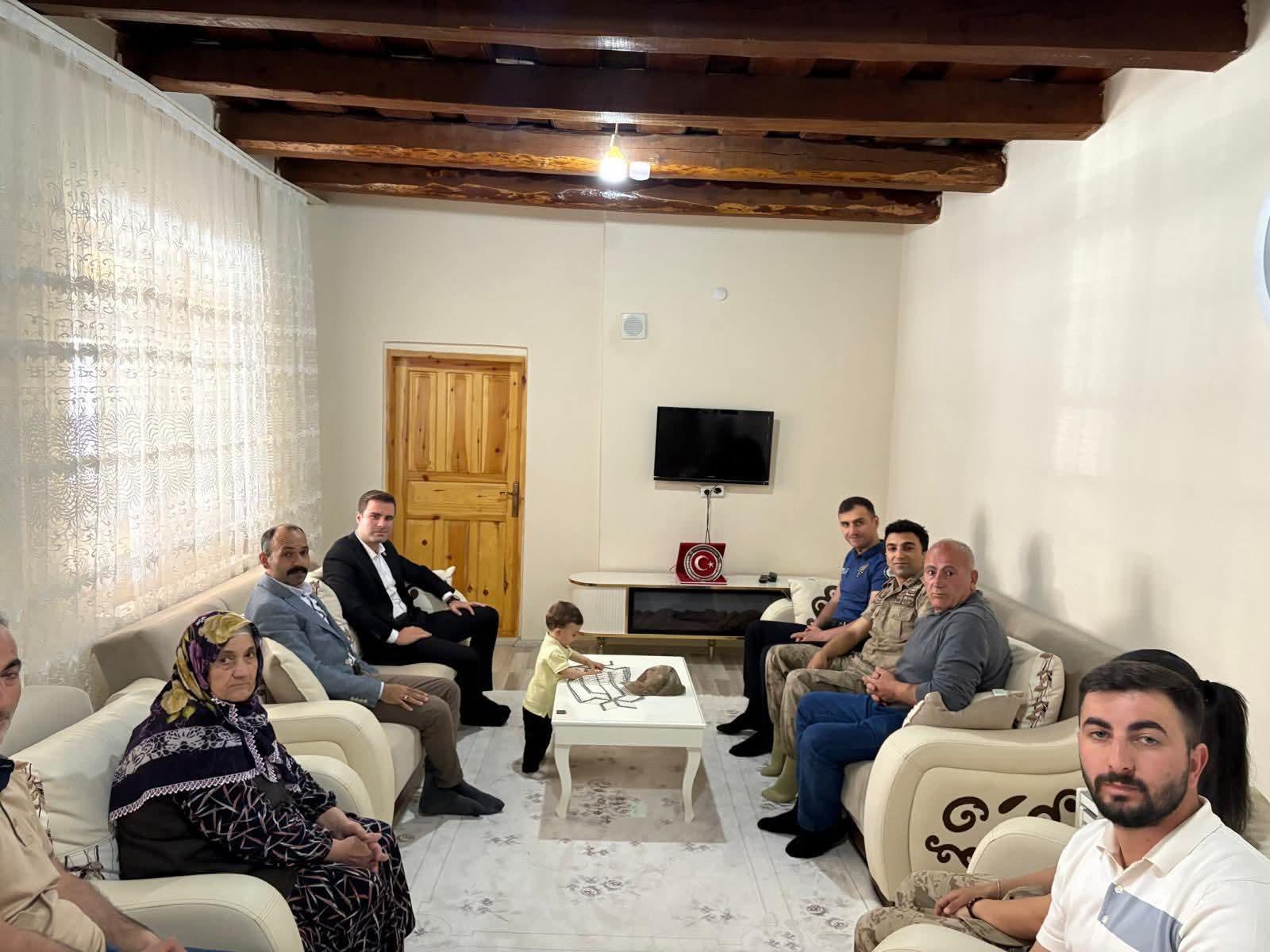 Selim Kaymakamı Mubin Demirkıran’dan Gazi ve Şehit ailelerine bayram ziyareti