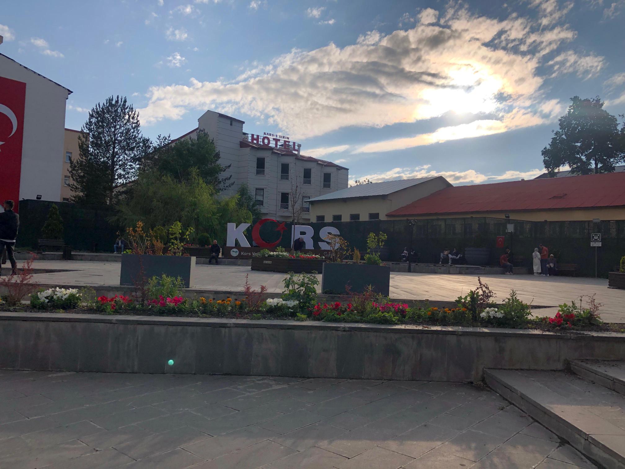 Kars Gazi Ahmet Muhtar Paşa Parkı Peyzaj Çalışmaları Tamamlandı