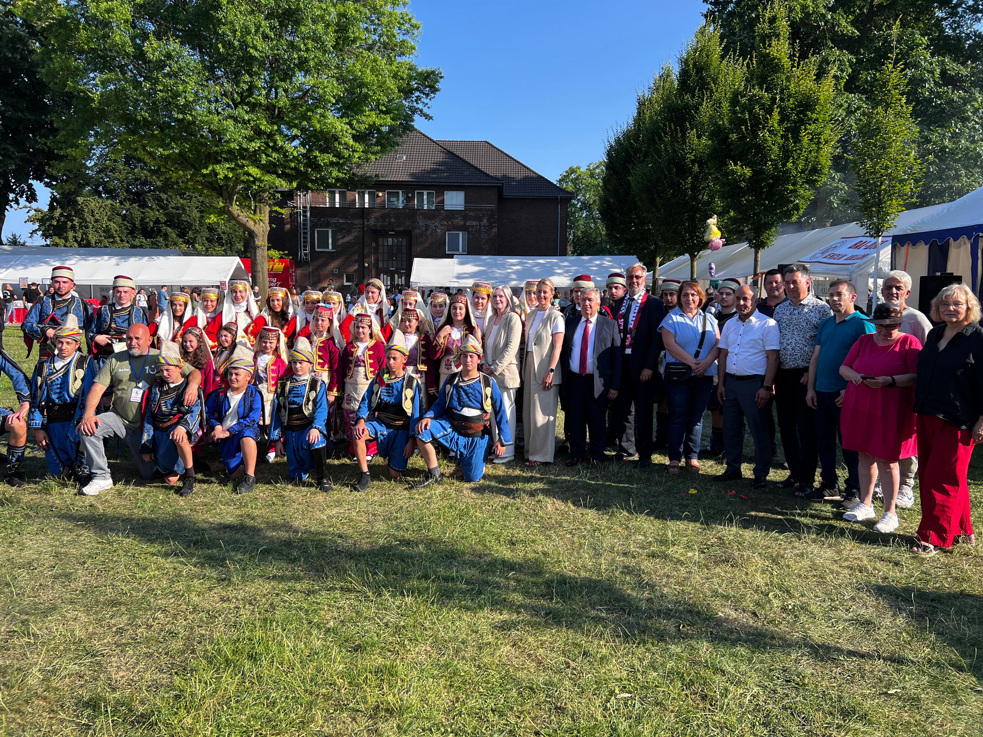 Moers’te 18. Balıkesirliler Hıdırellez Şenliği coşkuyla kutlandı