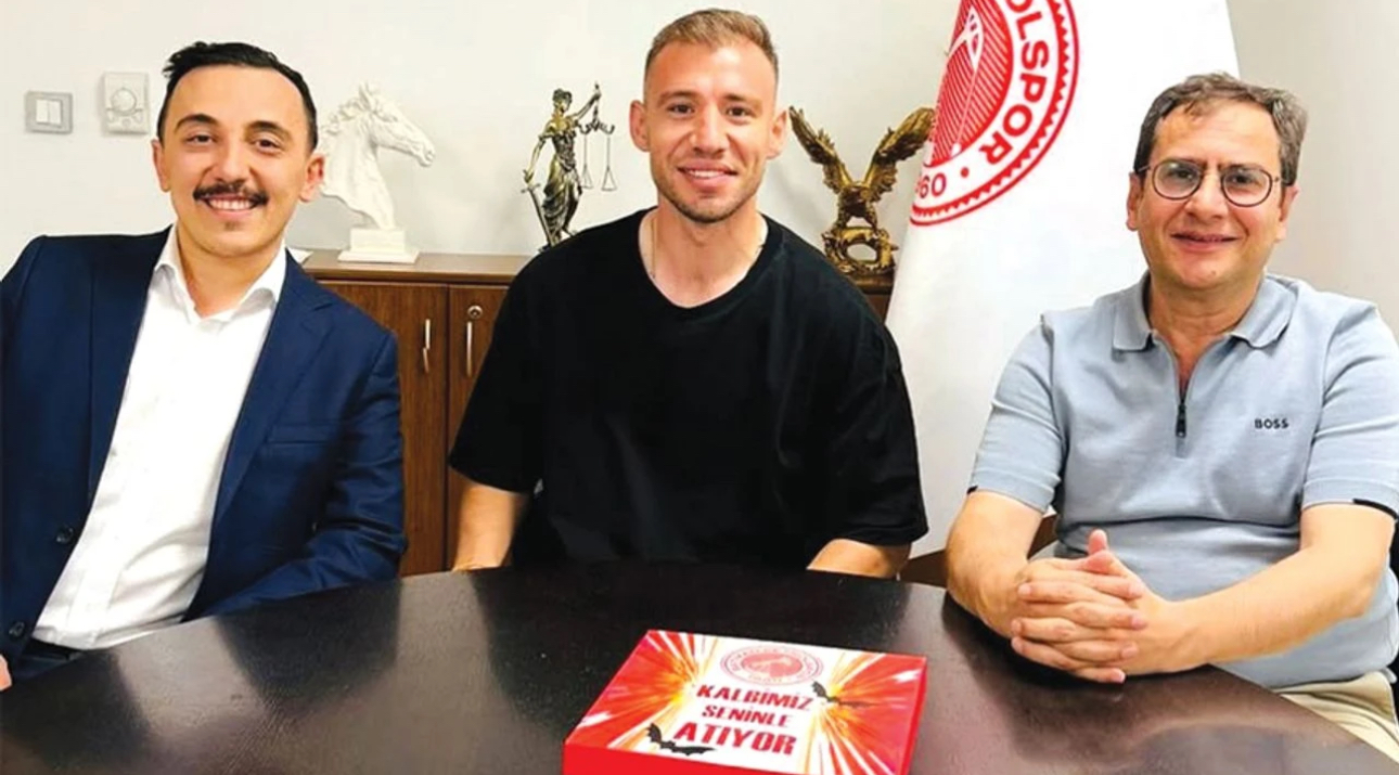 Kaleci Yusuf imzayı attı, hedef yine şampiyonluk