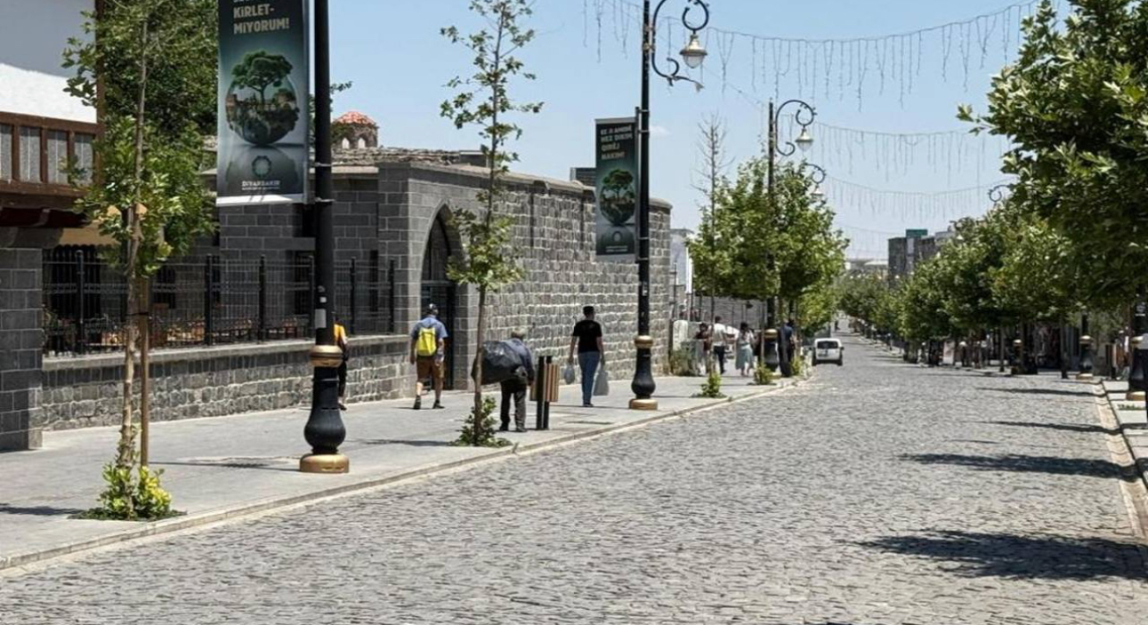 Diyarbakır’da kavurucu sıcaklar tarihi mekânları vurdu