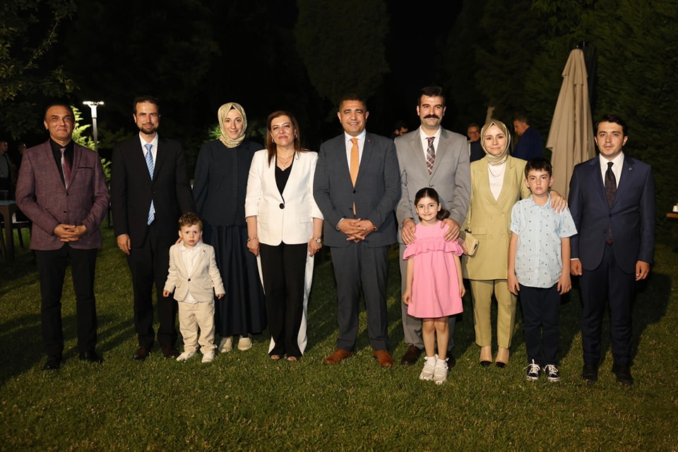 Düzce'den ayrılacak Mülki Amirler Vali Aslan tarafından ağırlandı