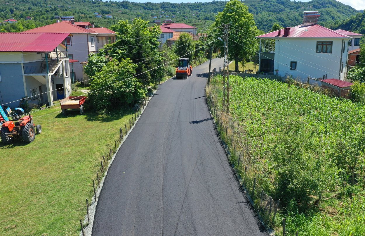 Altınordu Yaraşlı yolu sıcak asfalt konforuna kavuştu