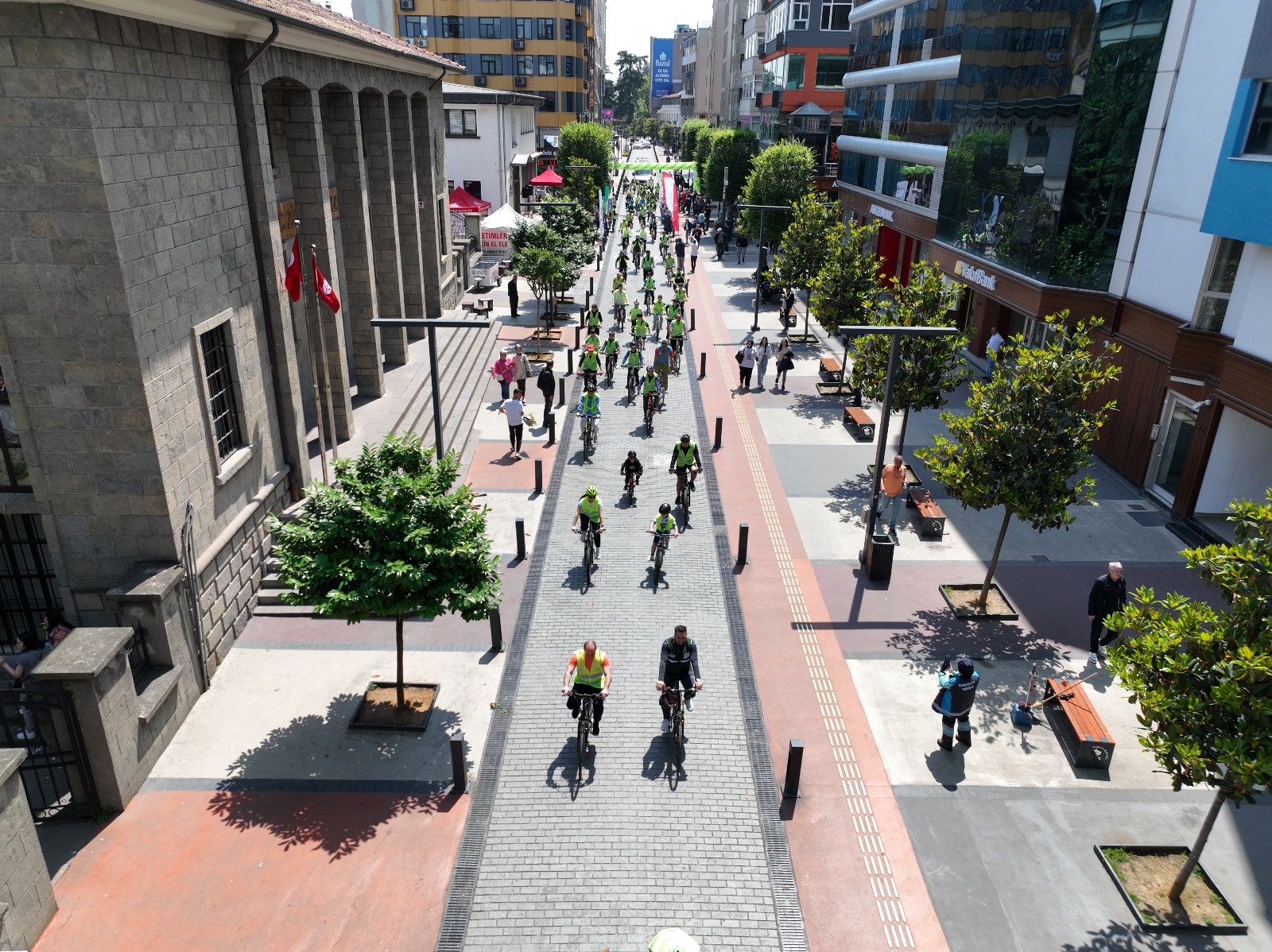 Trabzon'da pedallar sağlık için çevrildi