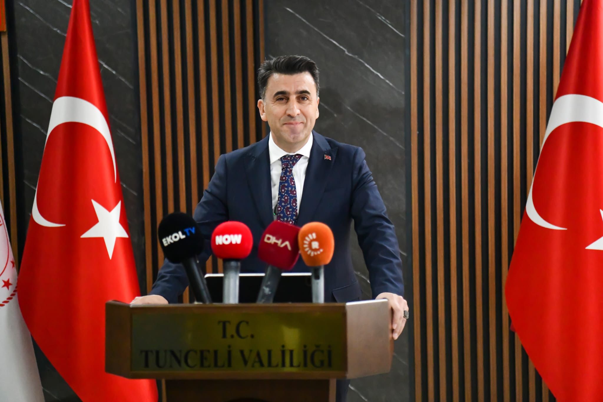 Aygöl, Tunceli Valiliği görevine başladı