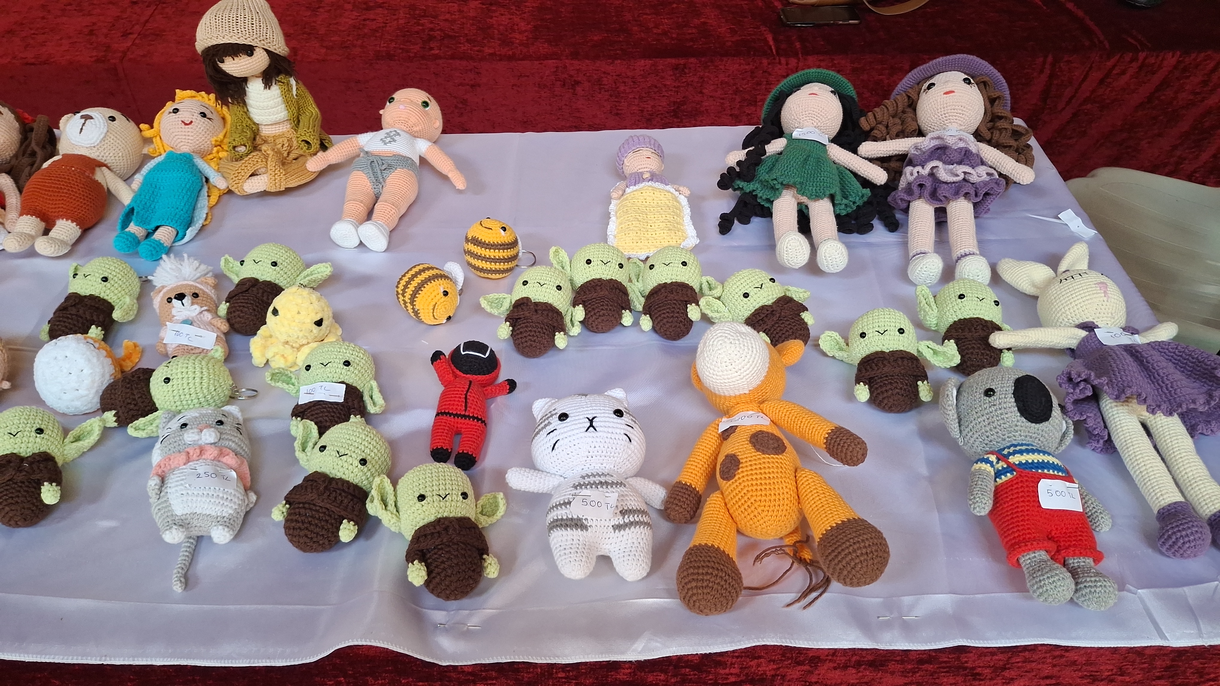 Tarihi Suluhan’da "Tılsımlı Gömlekler" ve "Kadın Emeği Sergileri" ziyaretçilerini bekliyor