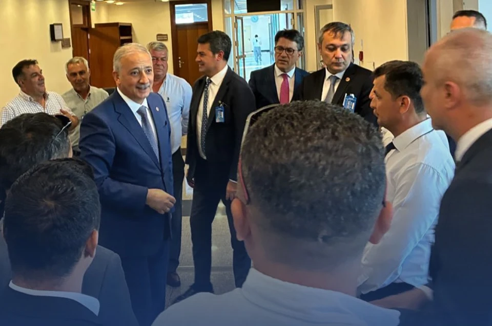 Muğla Milletvekili Kadem Mete, TBMM'de muhtarlarla buluştu