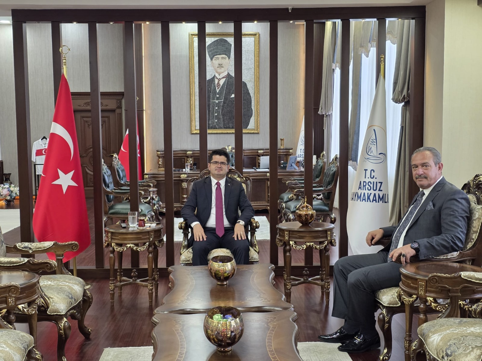 TİMBİR ve BHA'dan Arsuz Kaymakamı Fatih Eroğlu'na ziyaret