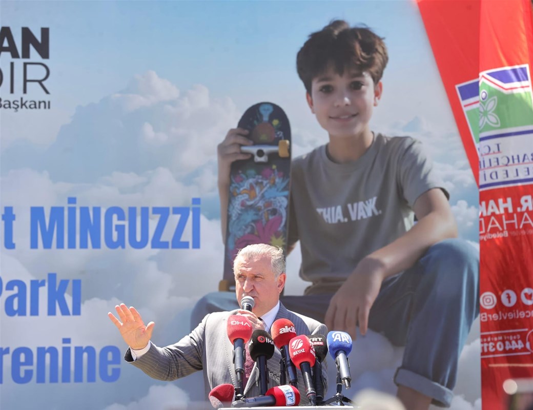 Mattia Ahmet Minguzzi Skate Parkı'nın açılışını Bakan Osman Aşkın BAK yaptı