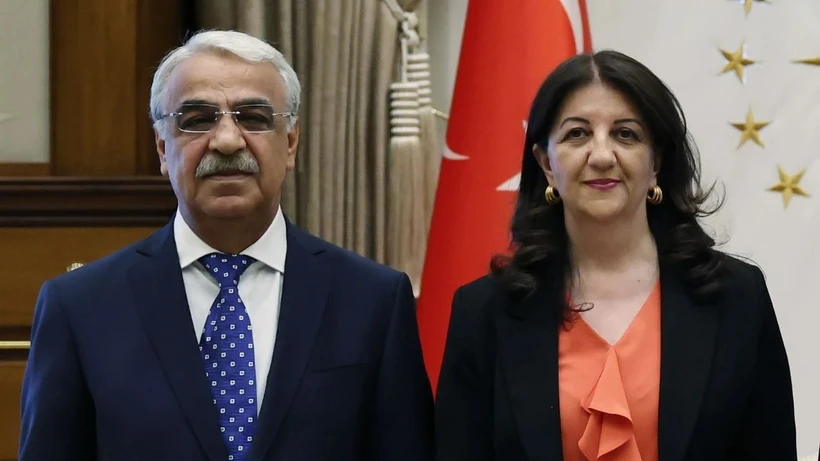 DEM Parti heyetinden Bahçeli’ye ziyaret