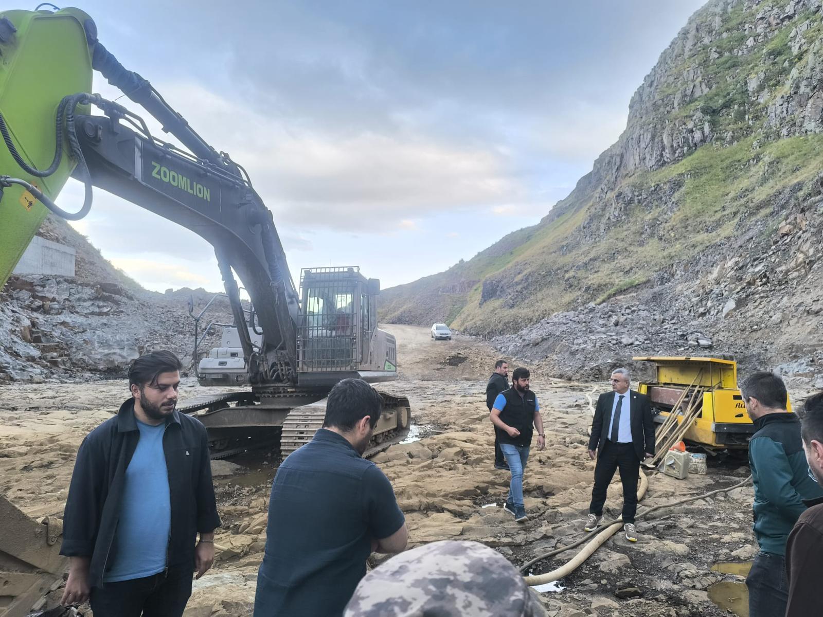 DSİ 24. Bölge Müdürü Serdar Kotan, barajlarda incelemelerde bulundu