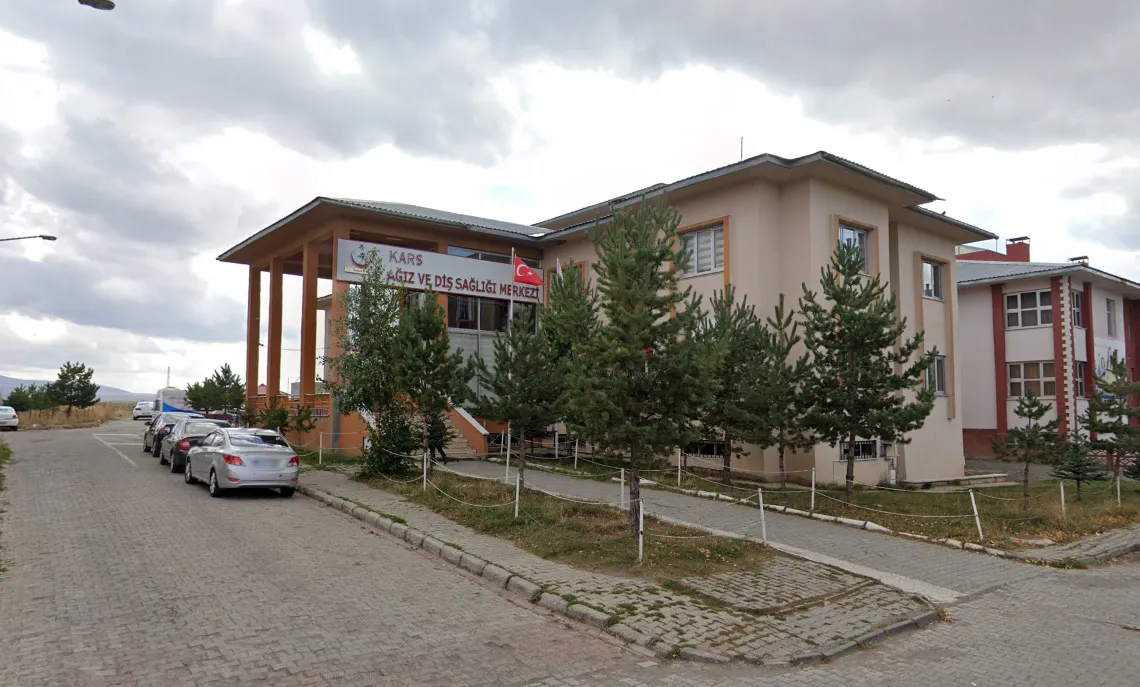 Kars'ta diş hekimlerinden iş bırakma eylemi: Yalnızca acil vakalar tedavi edilecek