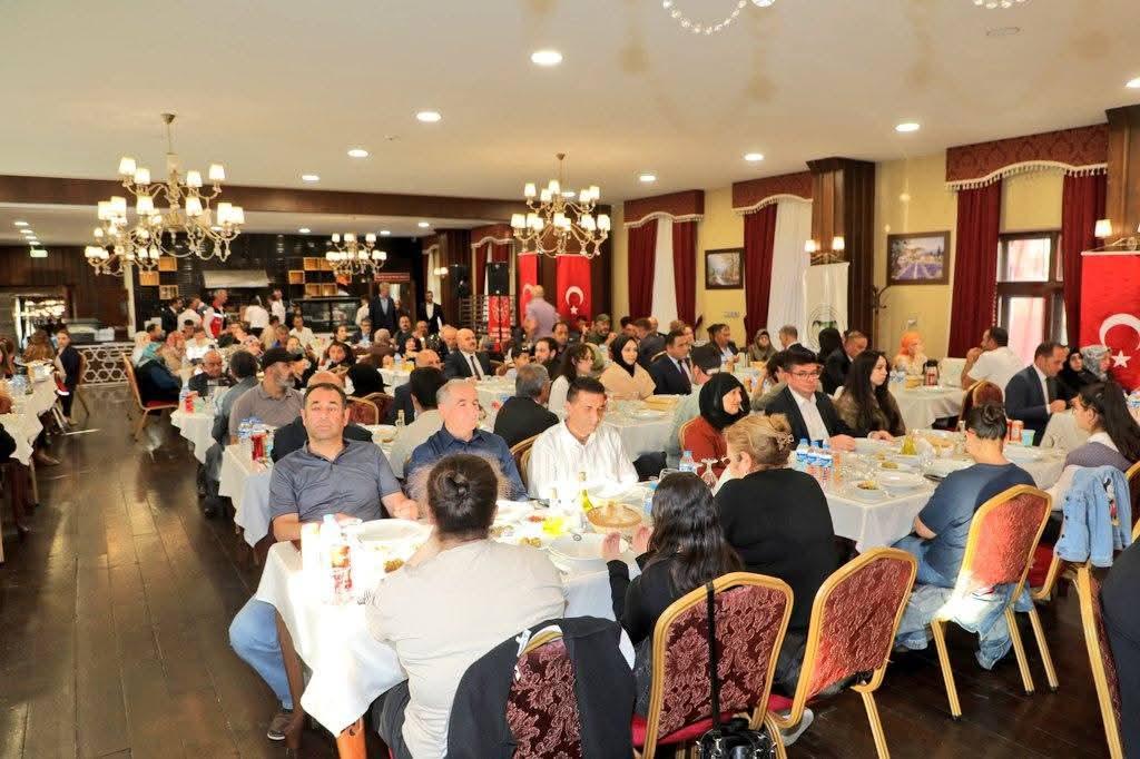 Kars’ta 15 Temmuz Şehitleri ve Gazileri onuruna yemek tertip edildi