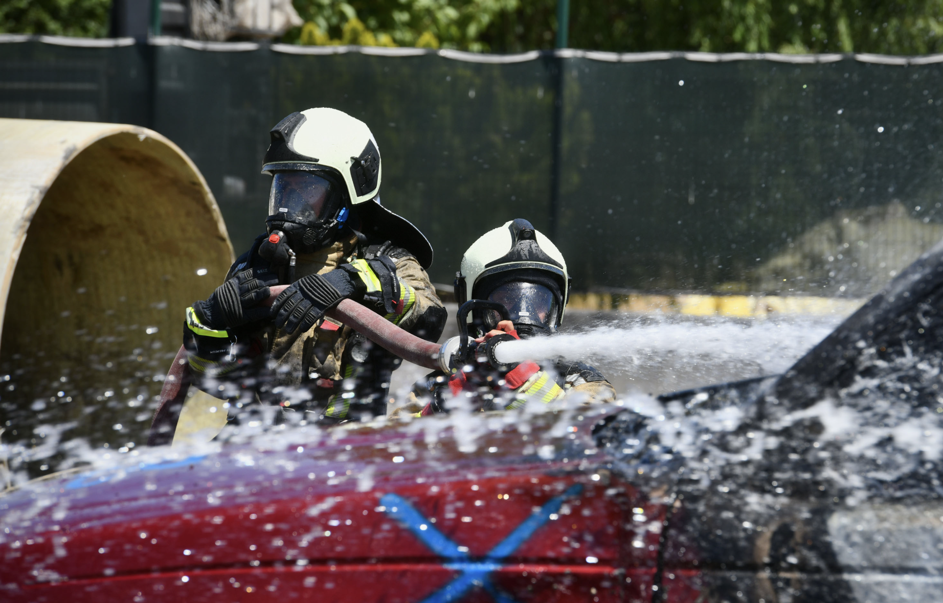 Ankara İtfaiyesi'nin yeni kahramanları göreve hazırlanıyor