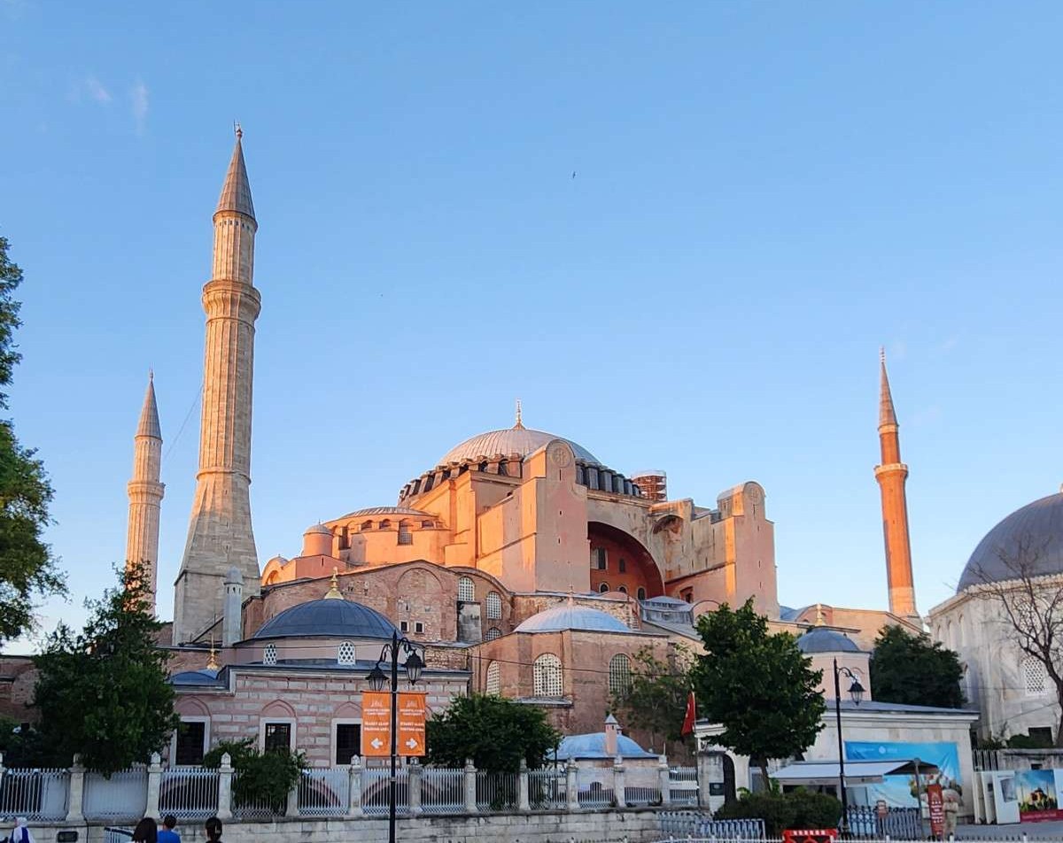 Fethin sembolü Ayasofya Camii'nin ibadete açılmasının 5'inci yıl dönümü