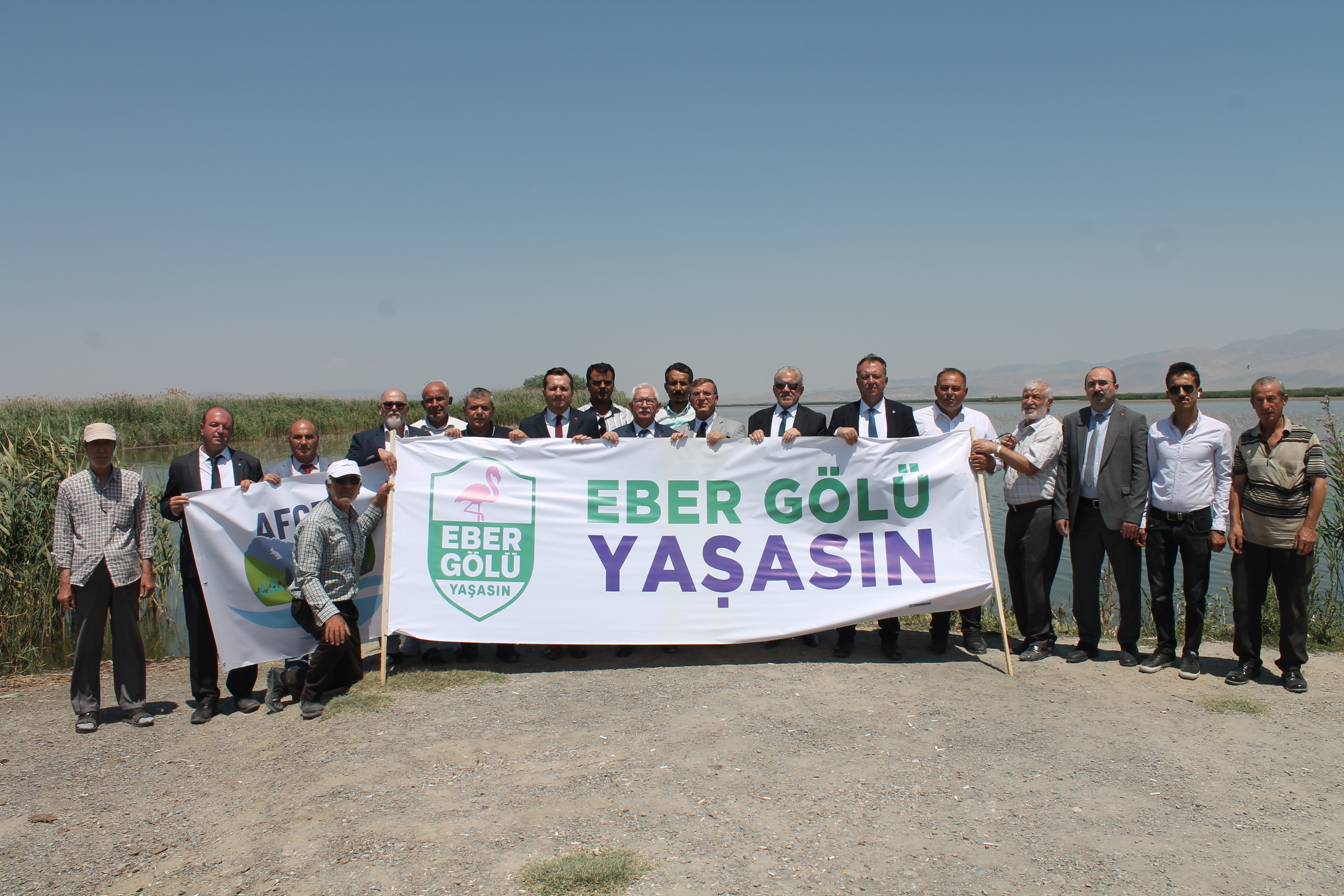 Akıncı'dan Eber Gölü'ne destek; "Eber Gölü yaşasın"