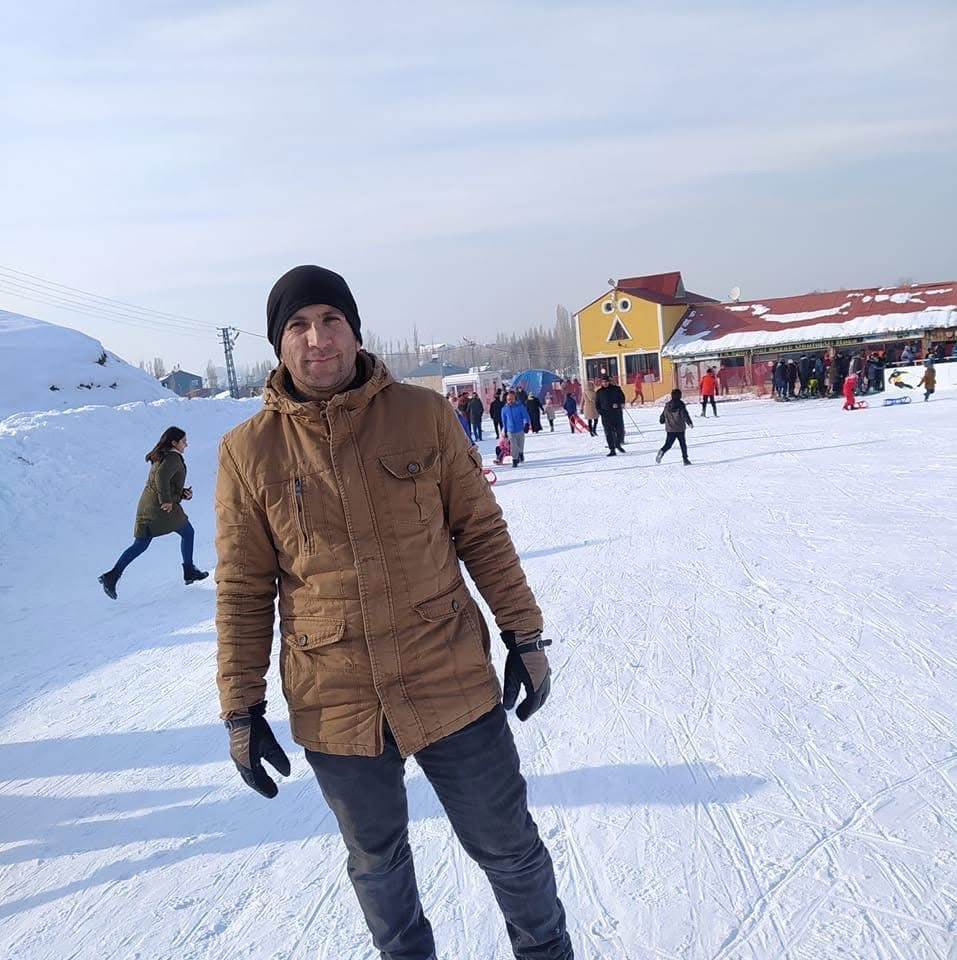 Ağrılı İhsan Akboğa, İzmir’de trafik kazası geçirdi