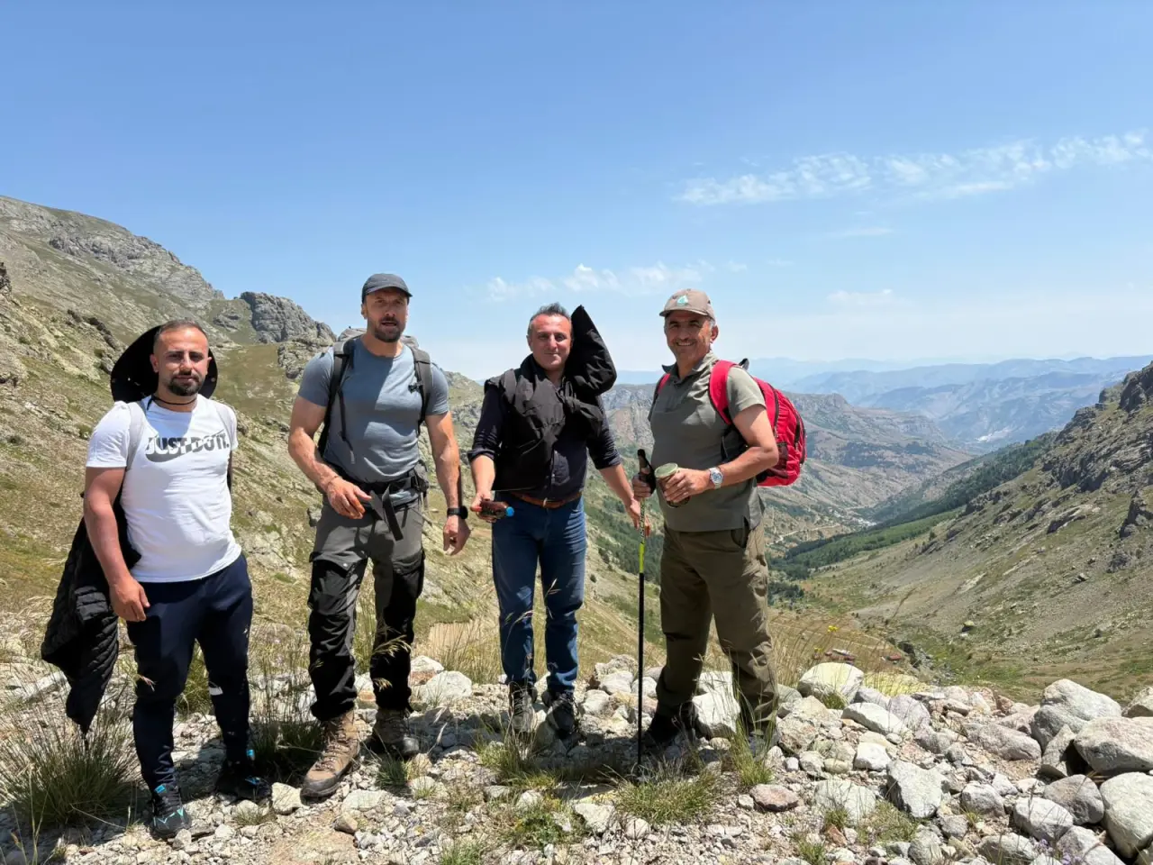 Ulak’ın yeni durağı: Artabel Gölleri’nin kalbinde belgesel kampı